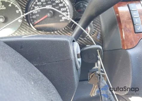 2007 Chevrolet Avalanche C1500 z USA, uszkodzony, nr VIN 3GNEC12027G319347